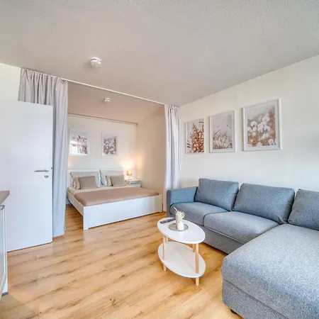 - Haus E, App 0e1101 * הייליגנהאפן