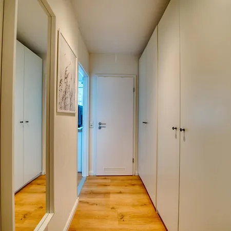 - Haus E, App 0e1101 דירה *